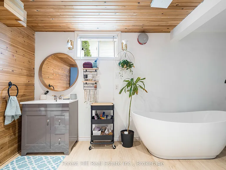 144 Brooker Blvd — Photo 33