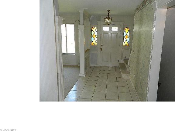 3rd image of 36930 Clearway Dr