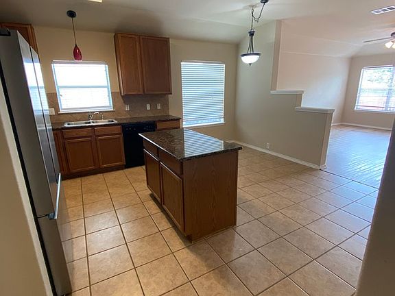 3rd image of 2307 Paradise Ridge Dr