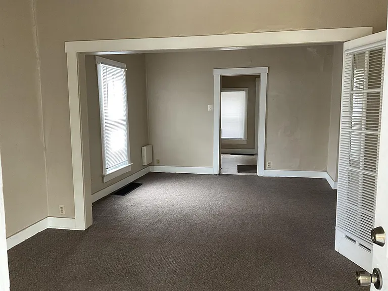 1807 Hale Ave — Photo 11
