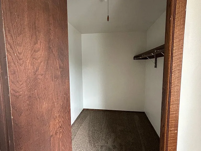 1816 Bloedel Ave — Photo 8