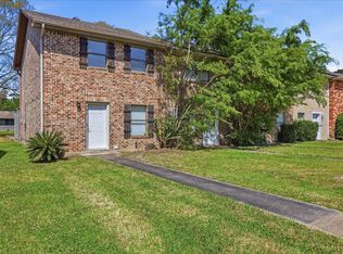 481 Moore Dr, Vidor, TX 77662