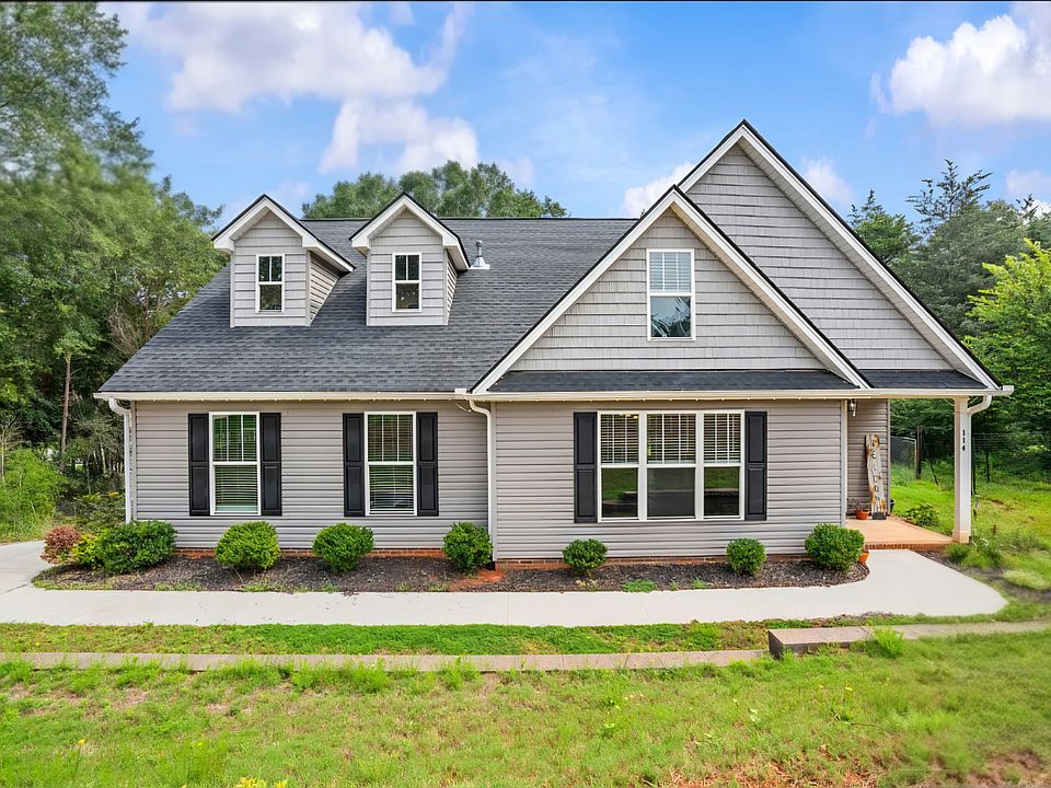 1st image of 114 Lake Forest Cir