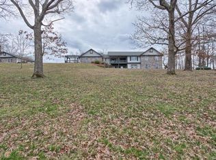 1868 Mill Hill Rd, Saint Clair, MO 63077