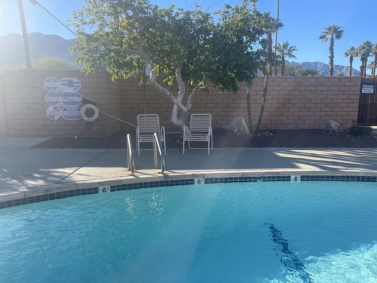 Building Photo - 508 Desert View Dr #2