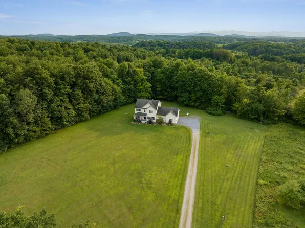 506 Hickory Place, Hinesburg, VT 05461