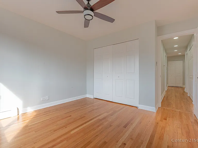 4136 N California Ave #302 — Photo 19