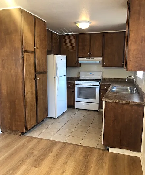 890 Ballantyne St #I — Photo 1
