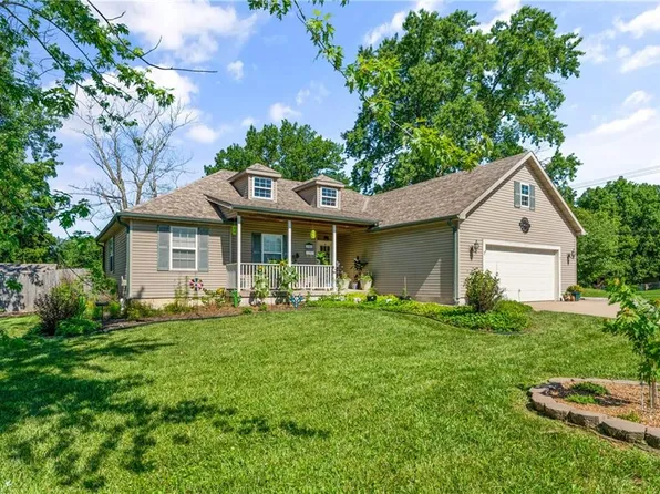 1302 S Independence St, Harrisonville, MO 64701
