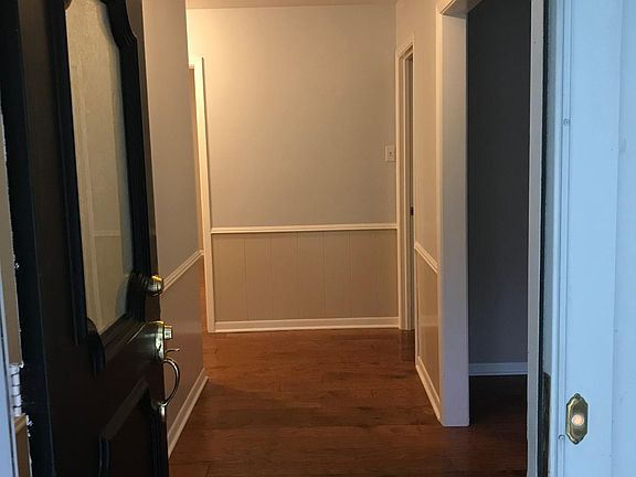 2nd image of 1516 Kensington Dr