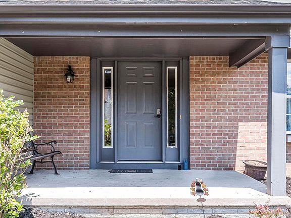 3rd image of 2568 Cowall Dr