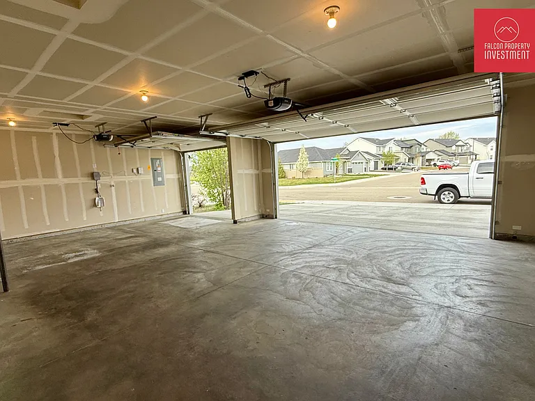 3107 N Moonshadow Ave — Photo 18