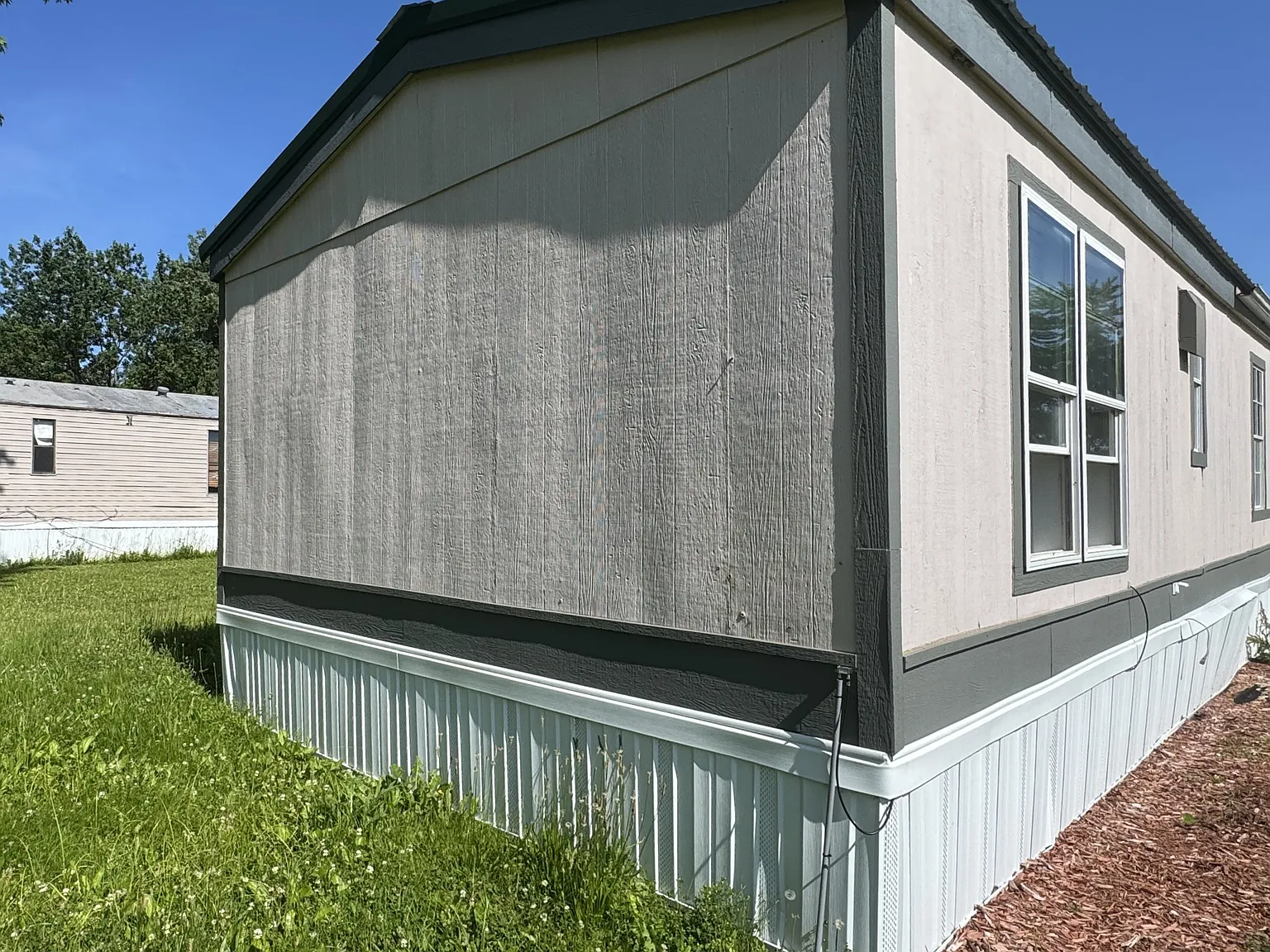 2 bed, 780 sqft, $996 — Photo 2