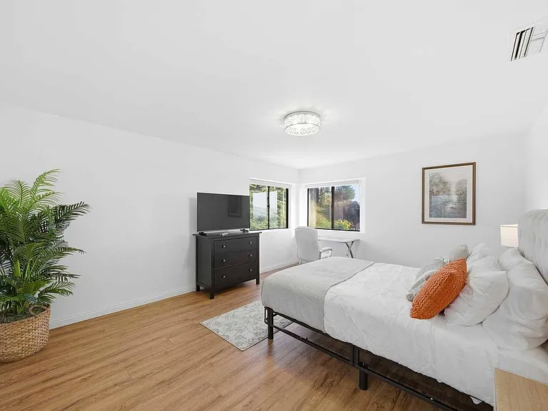1615 California Pl — Photo 23