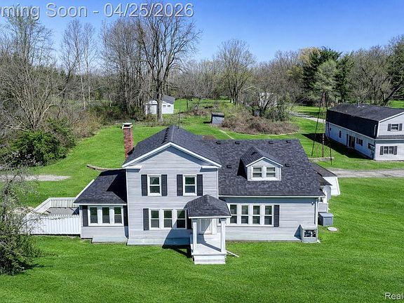 3rd image of 2218 Wixom Road