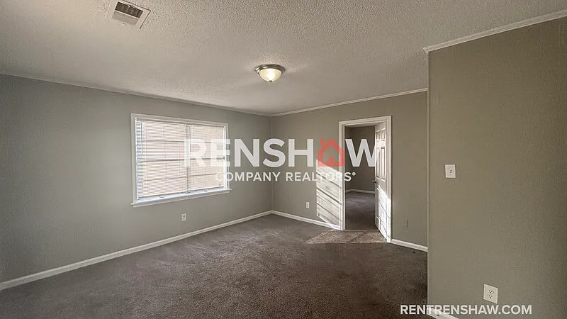 4 bed, 2.0 bath, 1276 sqft, $1,350 — Photo 4
