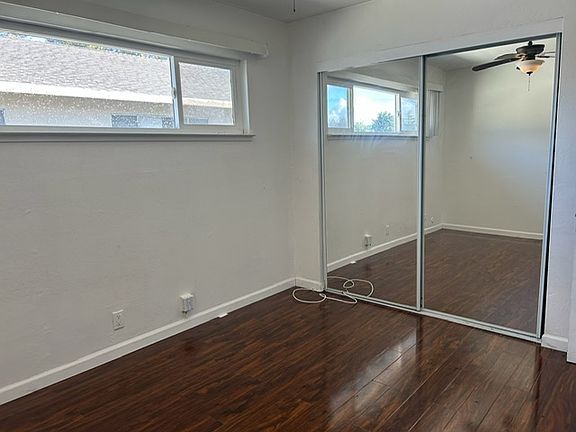 5th image of 5674 Hoffman Ct #4