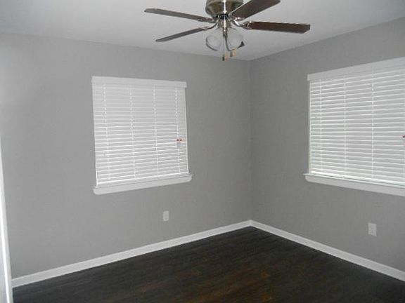 4th image of 2735 Wheatfield Dr
