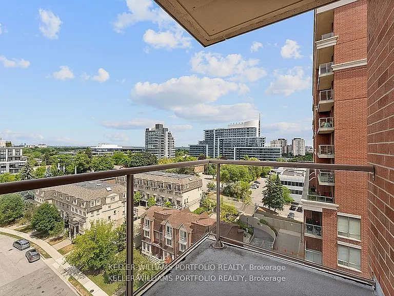 2 Clairtrell Rd #1210 — Photo 30