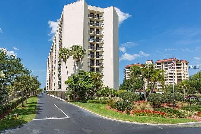 1st image of 690 Island Way APT 611