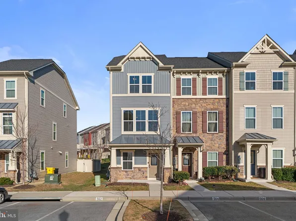 562 White Oak Dr, Glen Burnie, MD 21060