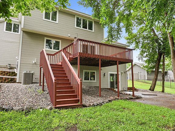 4th image of 1903 Meadowrose Blvd