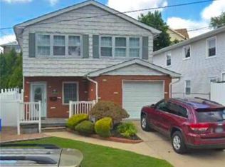 27 Adrienne Pl, Staten Island, NY 10308