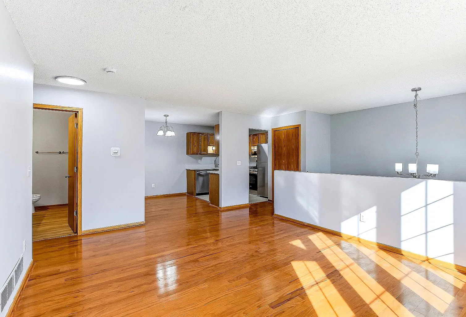5 bed, 1538 sqft, $2,675 — Photo 4