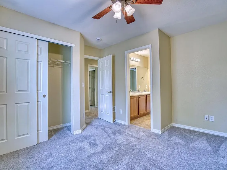 2370 Windmill Dr — Photo 23