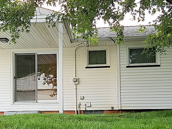2nd image of 9829 Memphis Villas Blvd