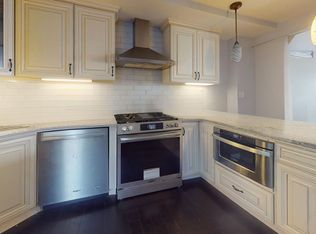 215 Bolton St, South Boston, MA 02127