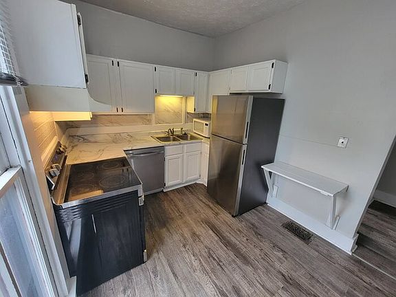 3rd image of 839 N Park Ave APT B