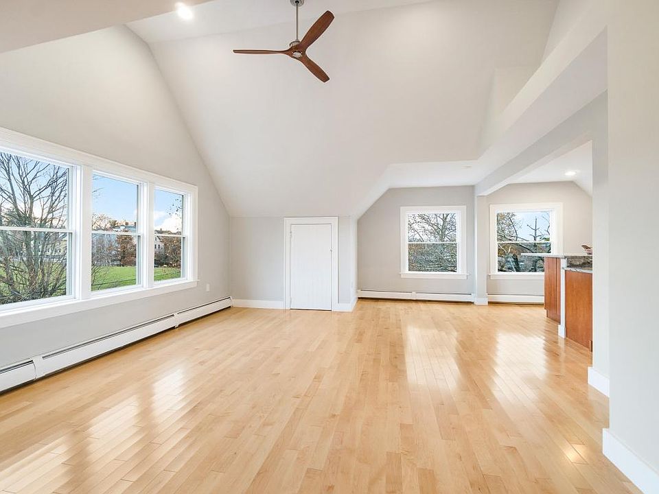 1st image of 106 Olney St #3