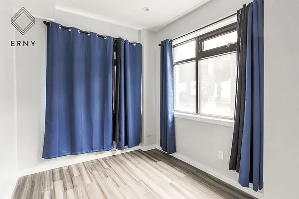 Rented by Pinn Realty | media 32