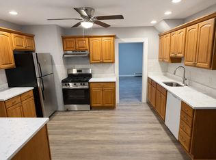 157 Hamilton St, Saugus, MA 01906