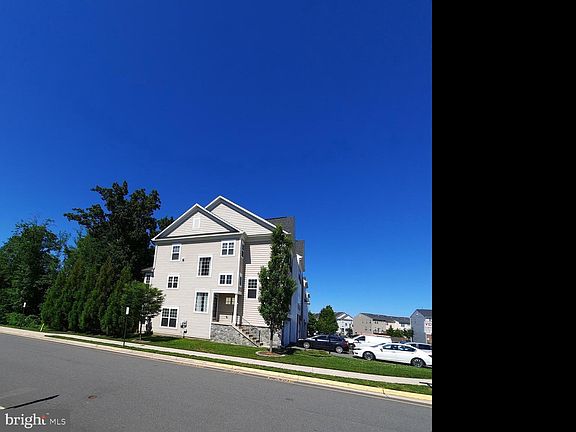 2nd image of 307 Woodstream Blvd