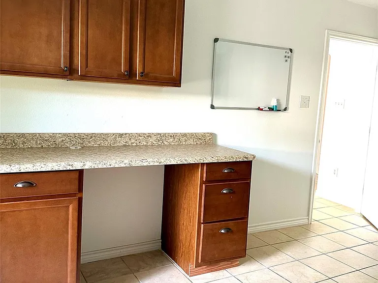 24914 Aughton Ct — Photo 26