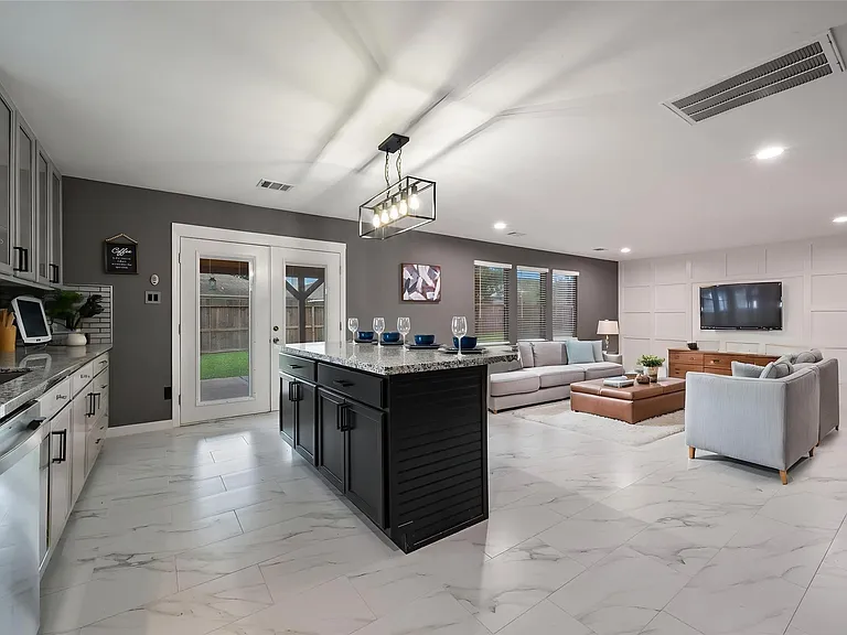 9226 Macmillan Ln — Photo 9