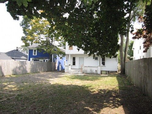 4th image of 1827 Francis Ave SE