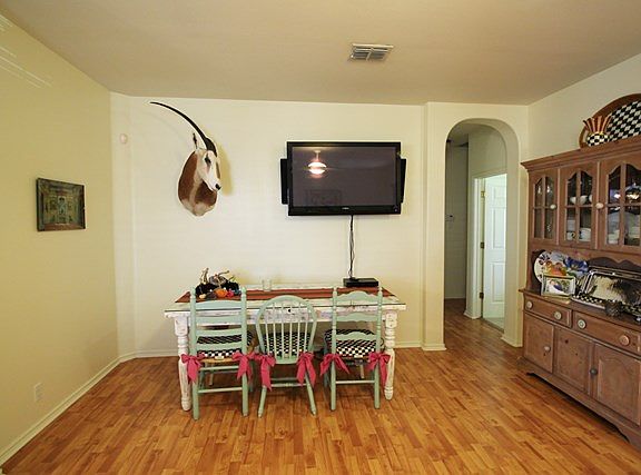 3rd image of 3212 N 33rd St