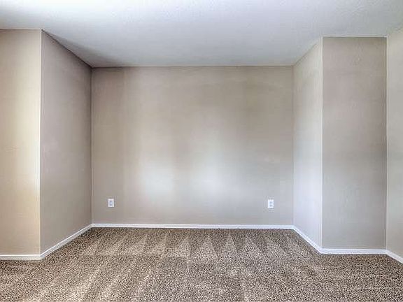 4th image of 13680 Autumnwood Ave