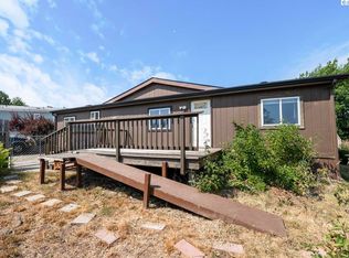 260 NW Golden Hills Dr SPC 57, Pullman, WA 99163