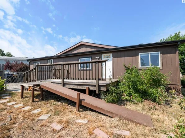 260 NW Golden Hills Dr Spc 57, Pullman, WA 99163