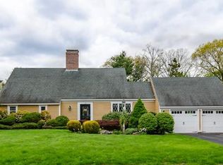 55 Heritage Ln, Weymouth, MA 02189