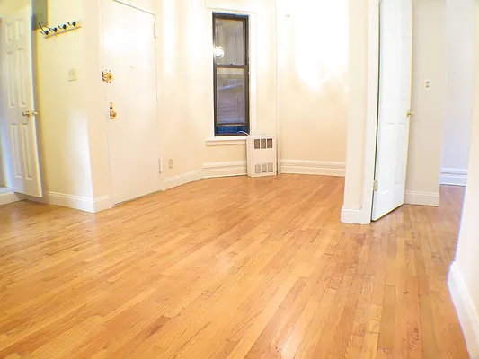 Rented by Glasser Realty LLC | media 17