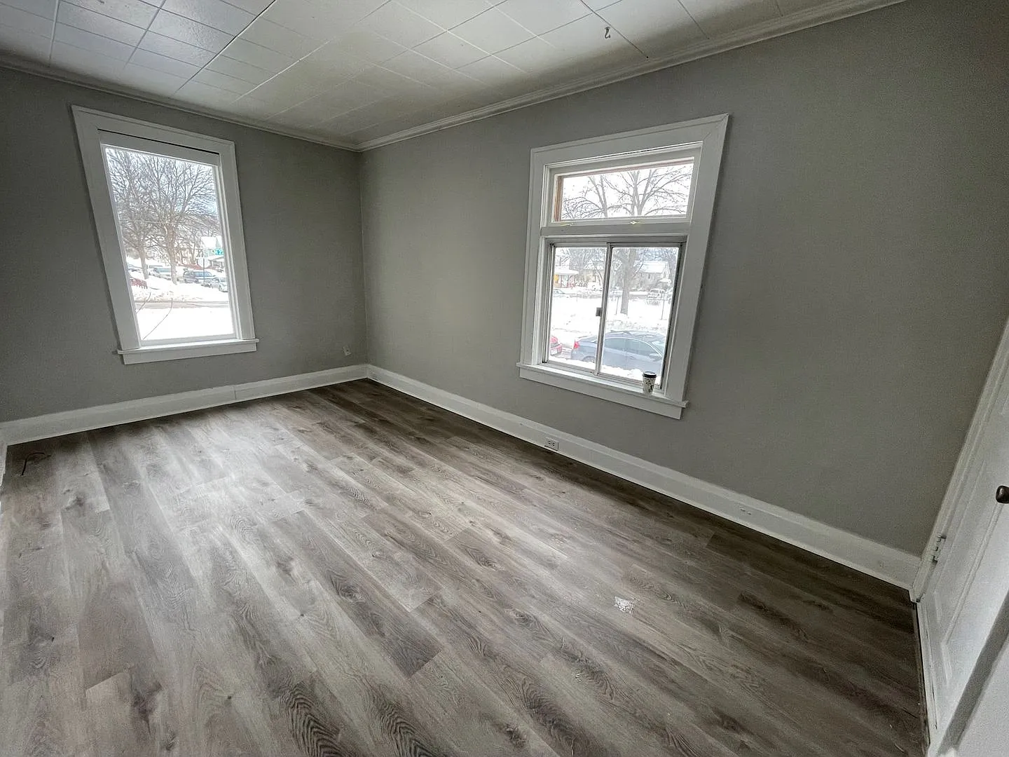 2705 W 2nd St — Photo 4