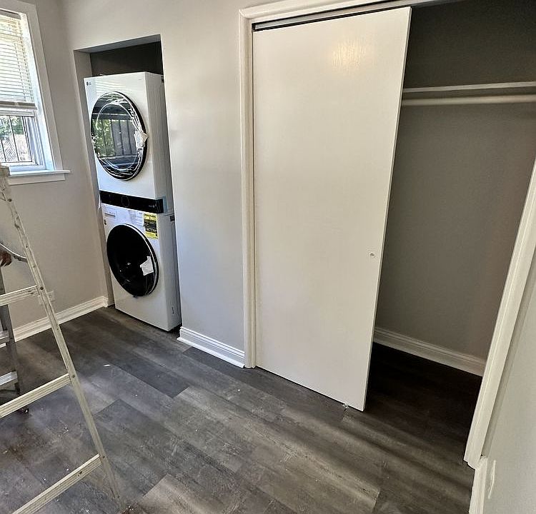 1st image of 3018 E Cheltenham Pl #2