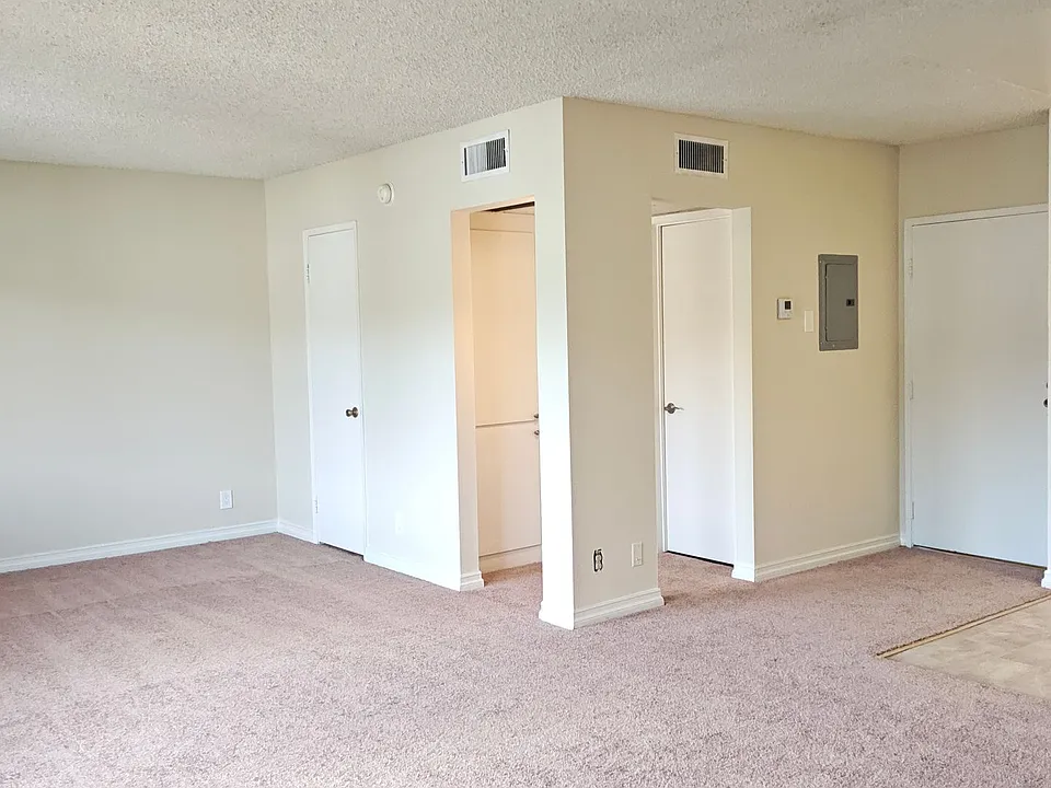 Ben Lomond Apartments