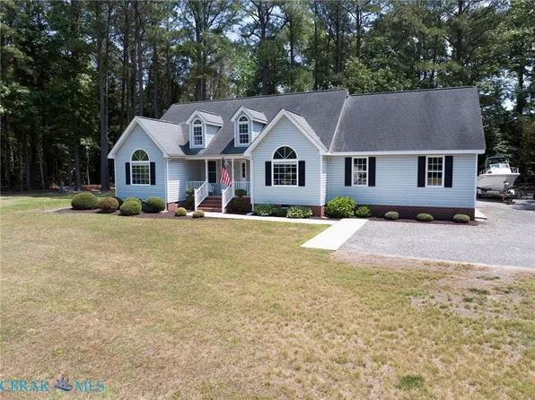 44 Fleetwood Cir, Moon, VA 23119