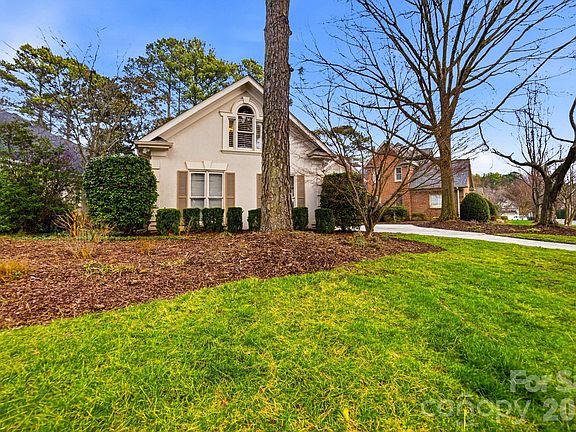 3rd image of 17206 Players Ridge Dr